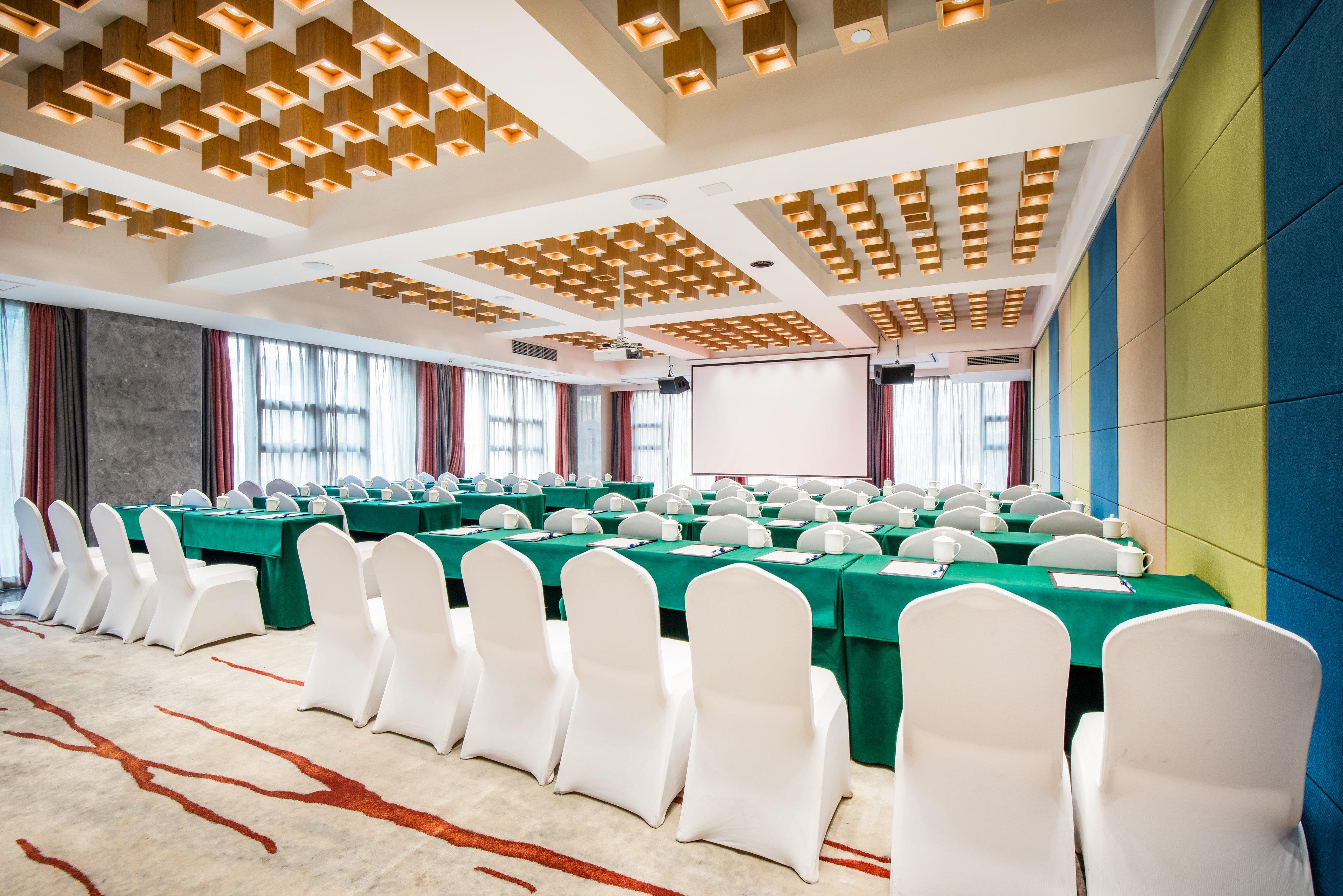 Holiday Inn Express Dujiangyan Ancient City Exterior photo