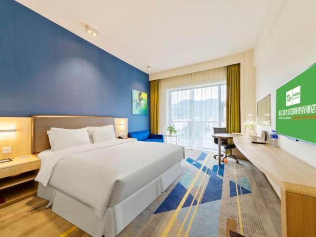Holiday Inn Express Dujiangyan Ancient City Exterior photo